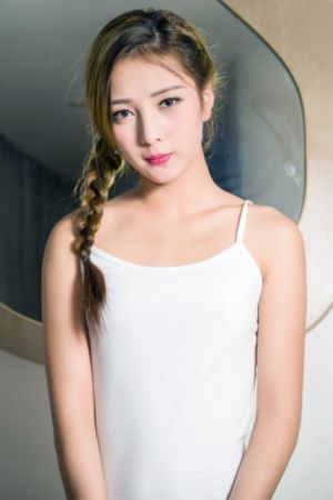 依人九九_BD英语高清免费观看