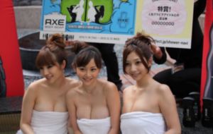 黄www_BD英语在线播放