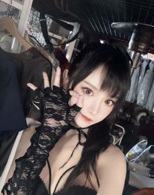 变成黑皮辣妹后和兄弟了_超清免费在线播放